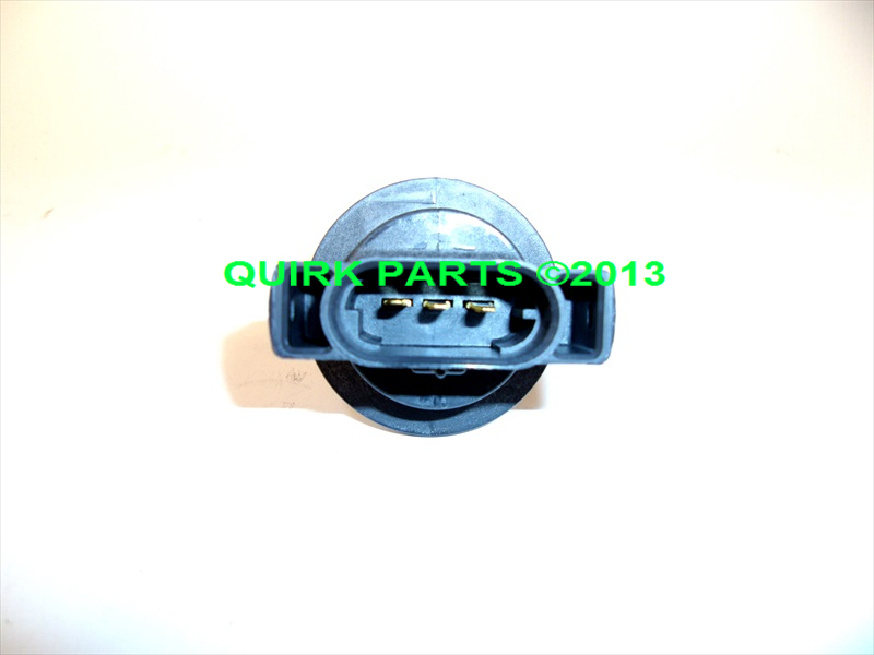 Chrysler pt cruiser tail light socket