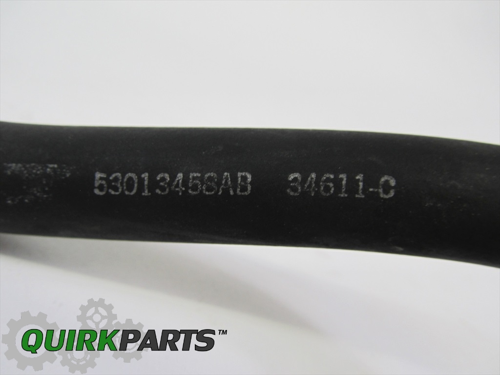 02-04 Jeep Liberty 3.7L PCV AIR INLET BREATHER HOSE TUBE RIGHT SIDE NEW